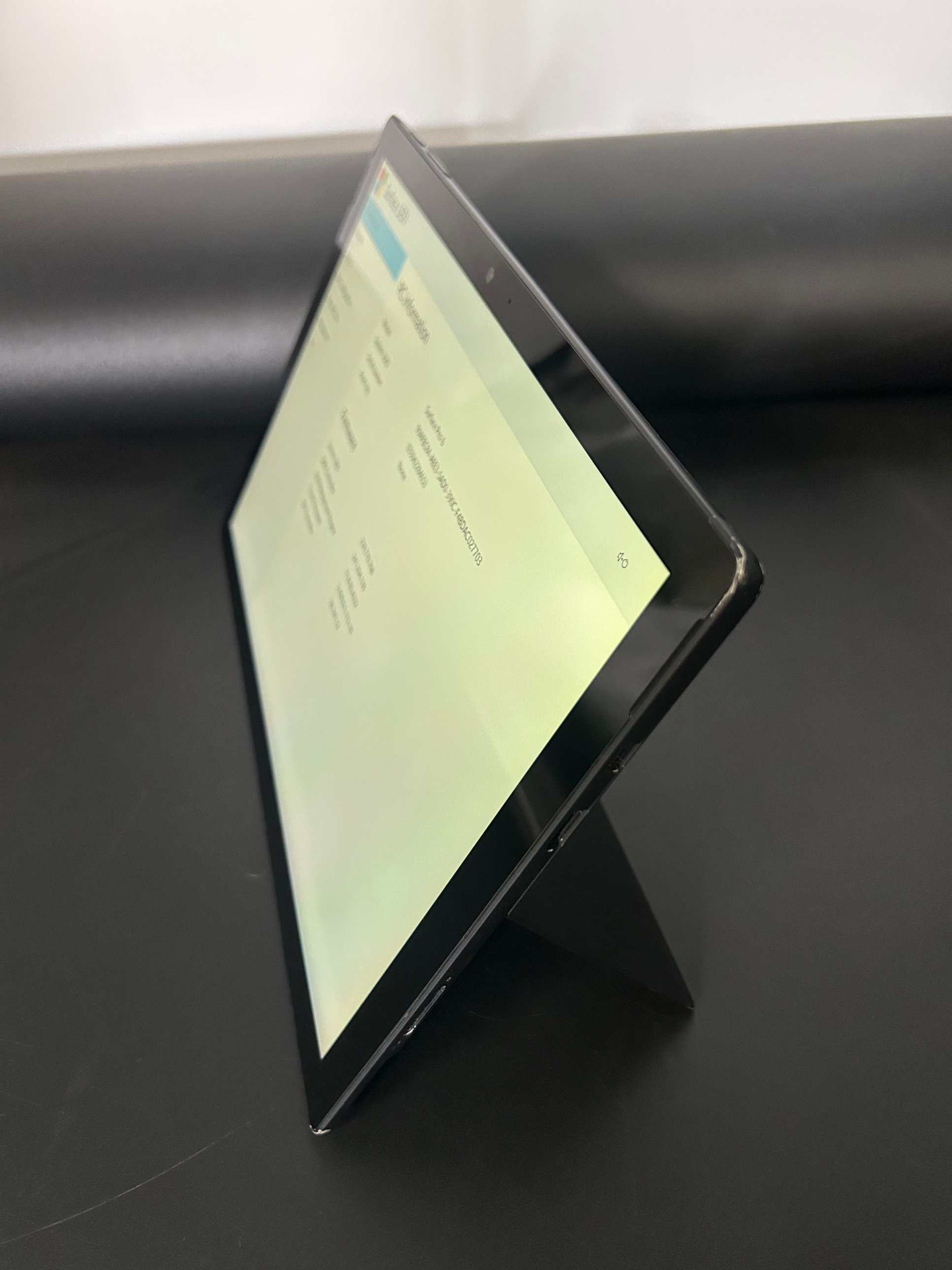 Microsoft Surface Pro 6 12.3in i5-8350U 8GB 256GB SSD Black Tablet Only Blemish — photo 5