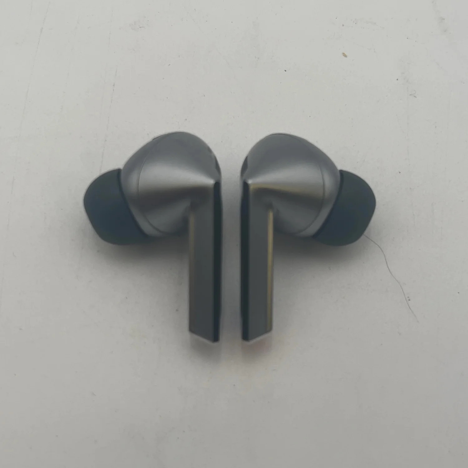 Samsung Galaxy Buds3 Pro SM-R630 True Wireless Earbuds Silver READ — photo 5