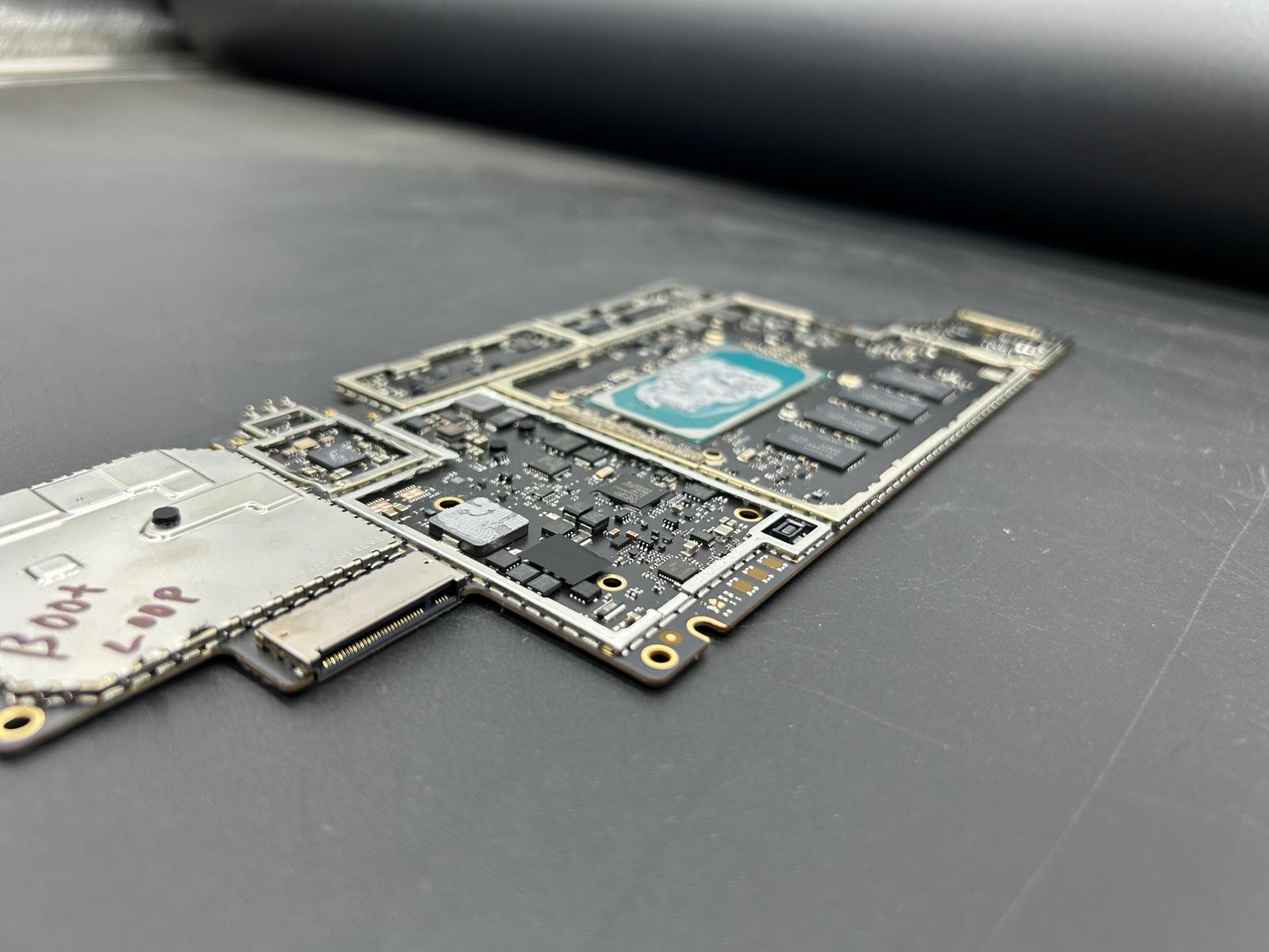 Microsoft Surface Laptop 3 13.5in i7-1065G7 16GB Motherboard Boot Loop For Parts — photo 3