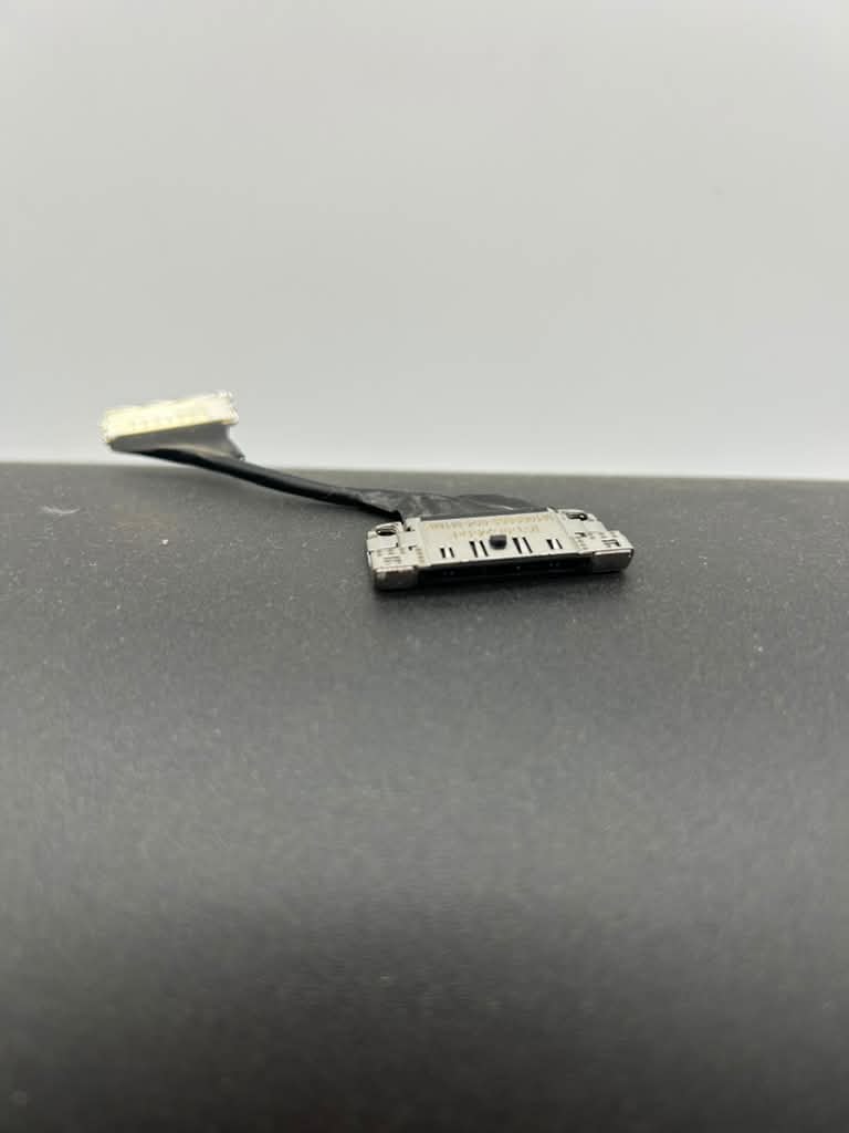 Microsoft Surface Laptop 3 4 13.5in DC-In Charging Port W/ Cable M1089863-004 — photo 4