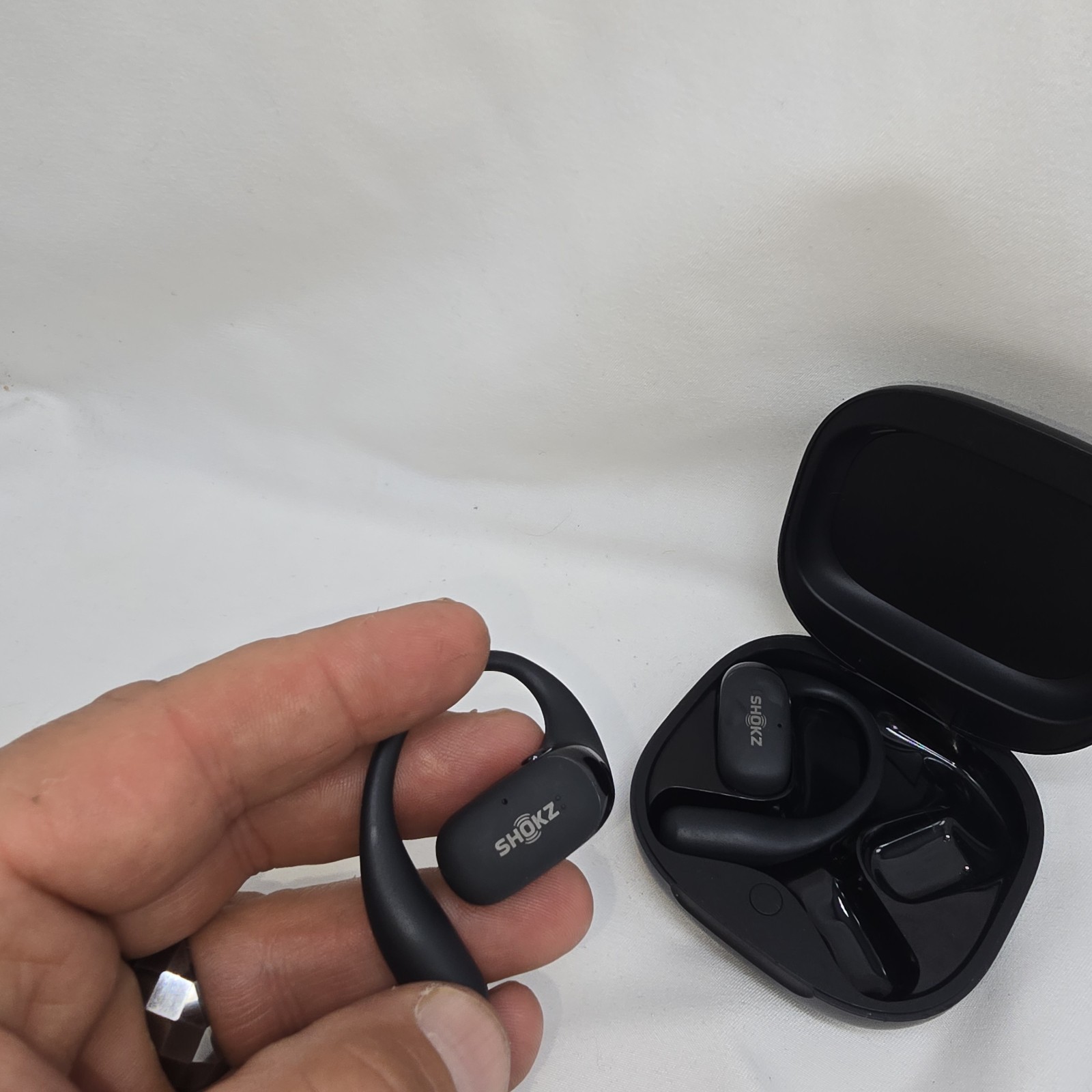 Shokz OpenFit 2+ Plus Open Ear True Wireless Earbuds Black - (T921) — photo 3