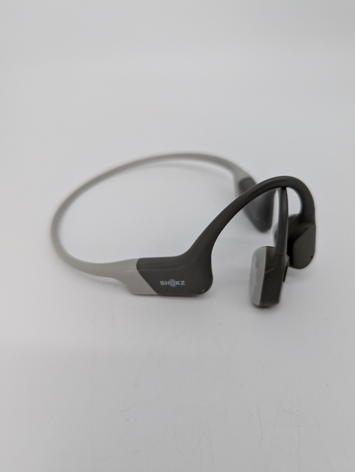 Shokz OpenRun S803 Gray Bluetooth Bone Conduction Headphones Tested — photo 3
