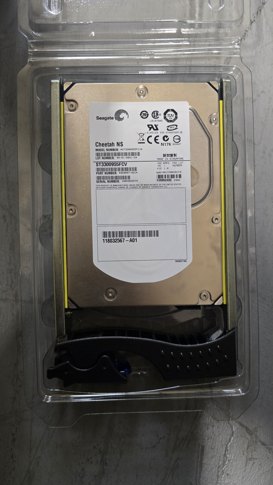 Seagate ST3300955FCV 300GB 10K Rpm 2/4GB FC Hard Drive With Caddy 9EB007-031