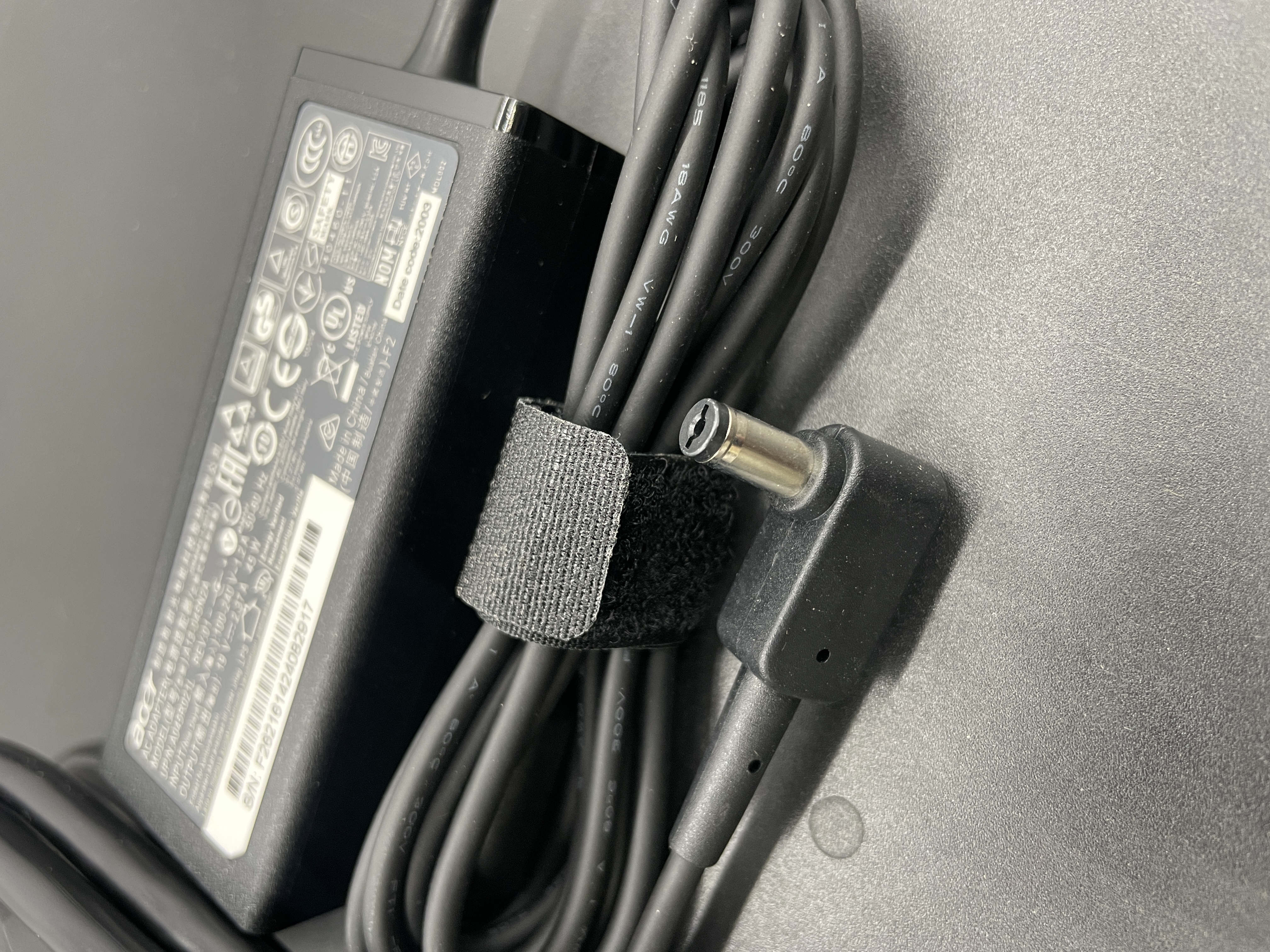 Genuine Acer Aspire E5-573-516D E5-575-5493 45W 19V Charger A045R021L 5.5mm — photo 2