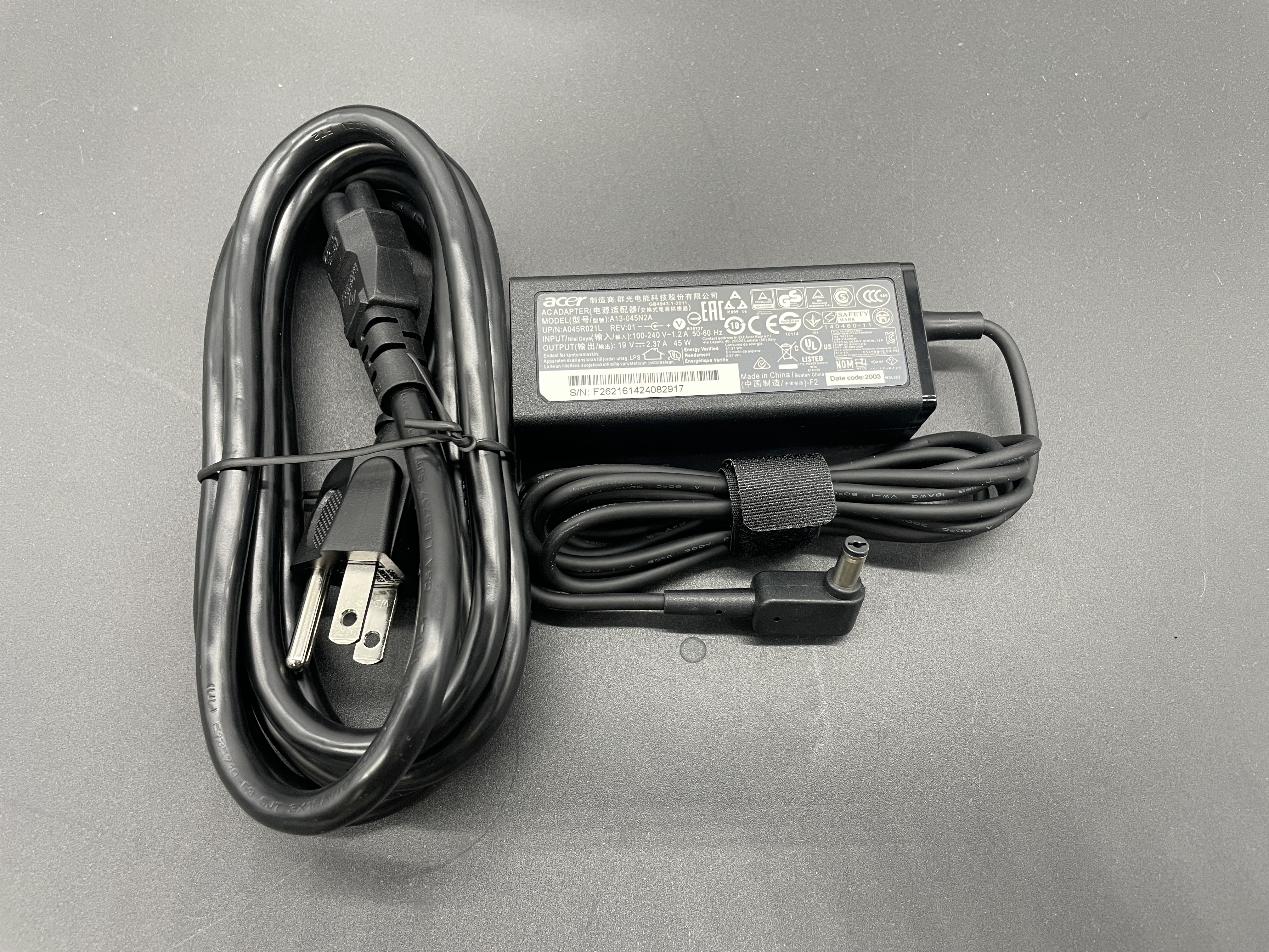 Genuine Acer Aspire E5-573-516D E5-575-5493 45W 19V Charger A045R021L 5.5mm — photo 5