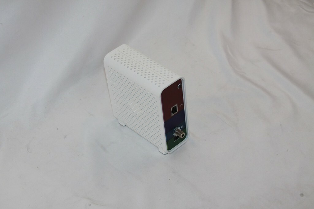 ARRIS SURFBoard SB6183 16X4 Cable Modem DOCSIS 3.0 White No Internet Cable — photo 2