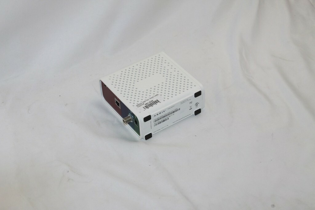 ARRIS SURFBoard SB6183 16X4 Cable Modem DOCSIS 3.0 White No Internet Cable — photo 3
