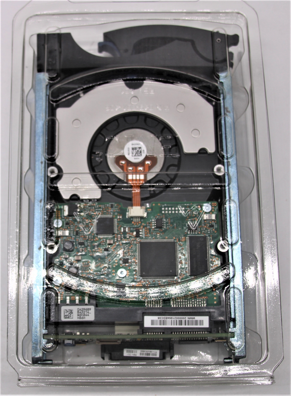 Hitachi Ultrastar 1TB 7200RPM SATA 3.0 Hard Drive 0A34792 HUA721010KLA330 — photo 2