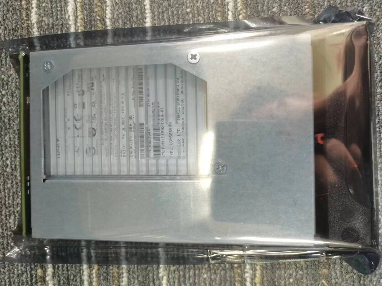 HGST EMC V6-PS6FX-800 005050810 005050809 800G SSD VNXe3200 Hard Drive — photo 3