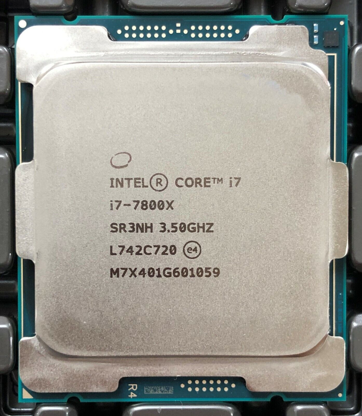 Intel Core i7-7800X Extreme Edition 3.5 GHz CPU 6 Core Processor - SR3NH