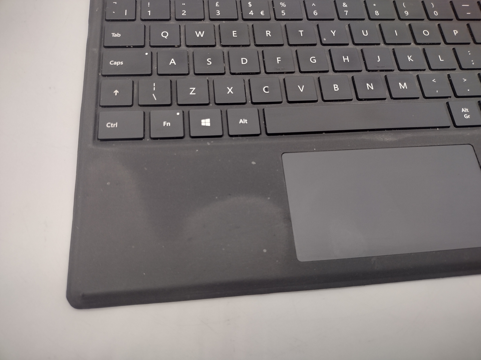 Microsoft Surface Pro 1725 Type Cover Black Good United Kingdom Keyboard READ — photo 3