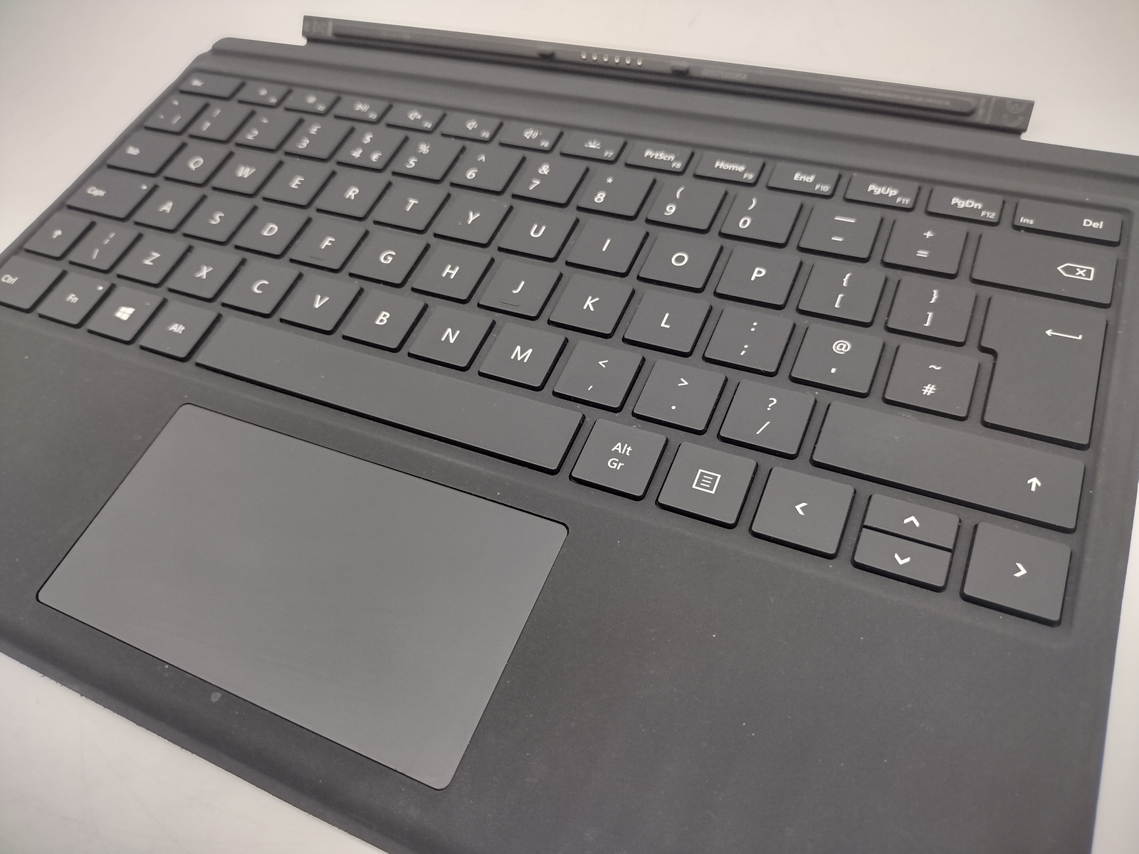 Microsoft Surface Pro 1725 Type Cover Black Grade B United Kingdom Keyboard READ — photo 3