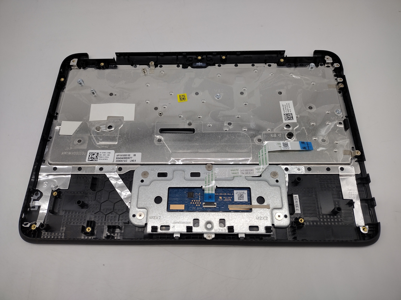 New Dell OEM Latitude 3180 Palmrest Assembly With Touchpad XTMTG Black — photo 2