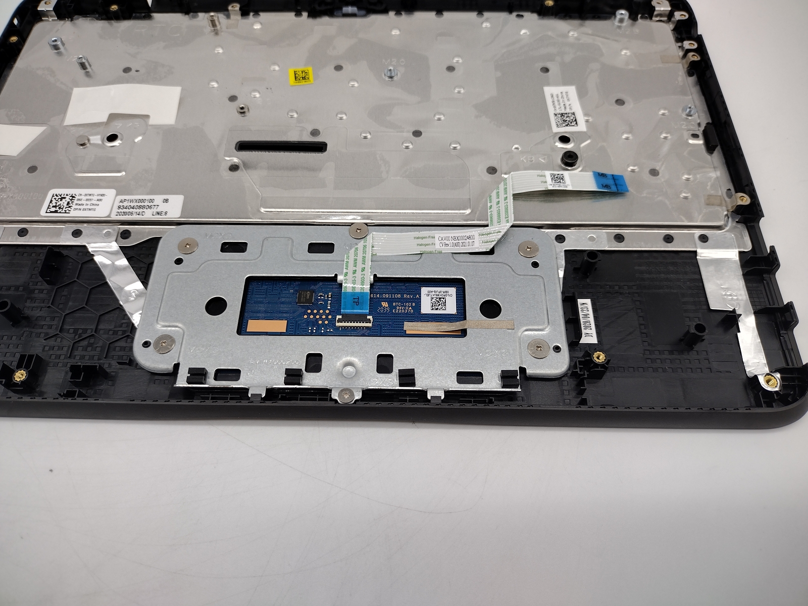 New Dell OEM Latitude 3180 Palmrest Assembly With Touchpad XTMTG Black — photo 3
