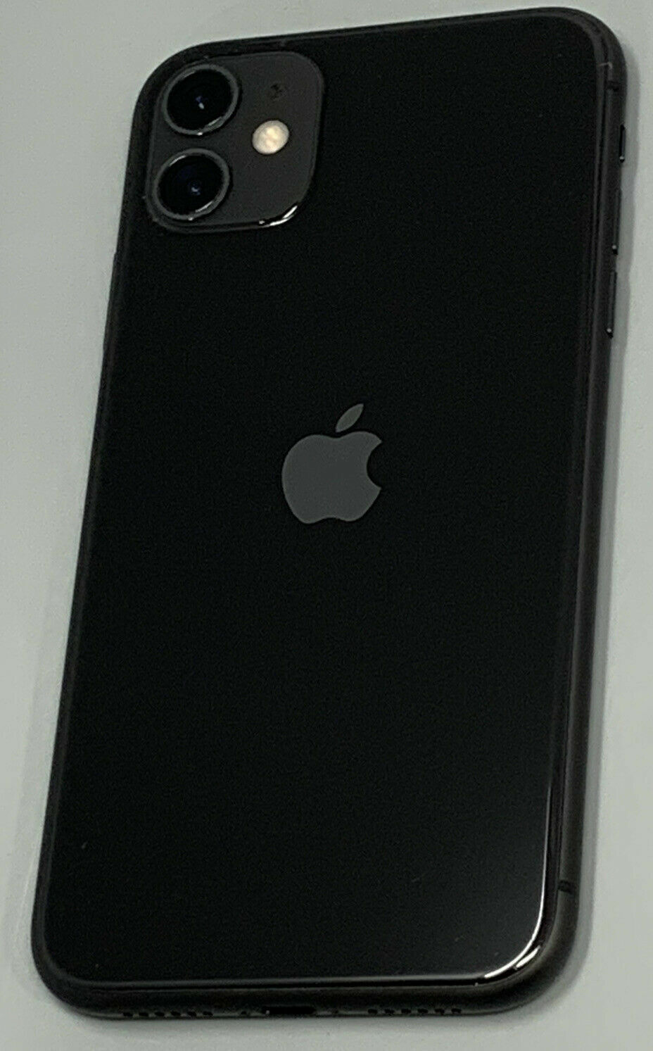 Apple iPhone 11 A2111 64GB Black AT&T Only iOS - Fair — photo 2