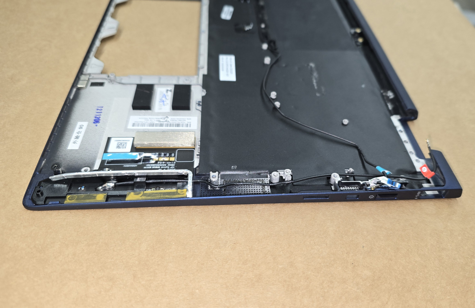 HP Elite Dragonfly G2 Palmrest With Keyboard US With Backlight M42281-B31 — photo 3