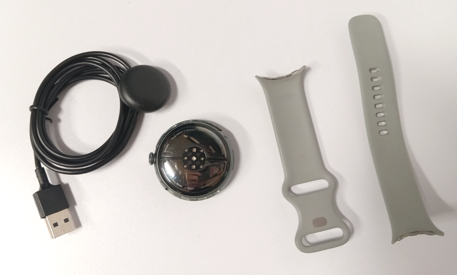 Google Pixel Watch 3 45mm GRAY Grade B Good Condition — photo 2
