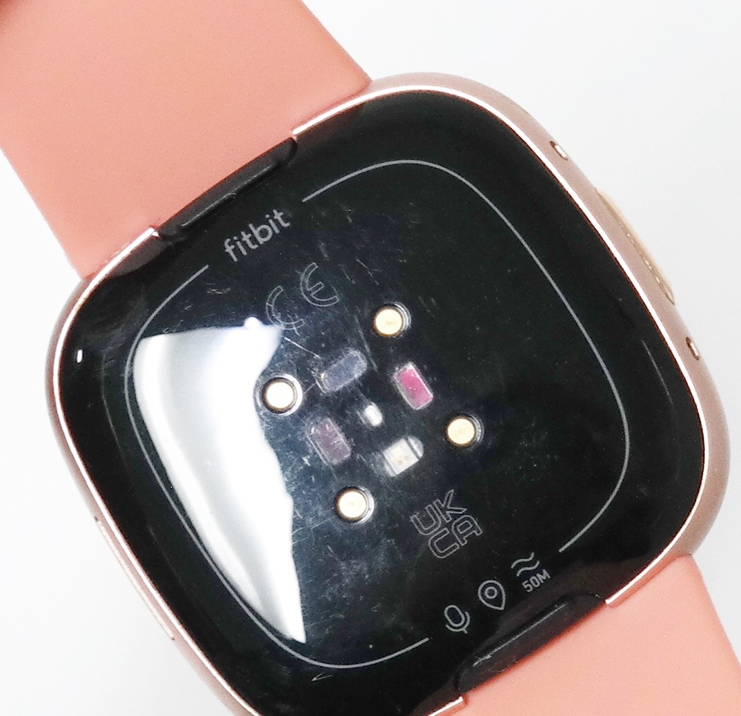 Fitbit Versa  Fitness Smartwatch FB523 Copper Rose Aluminum Pink Sand Small — photo 5
