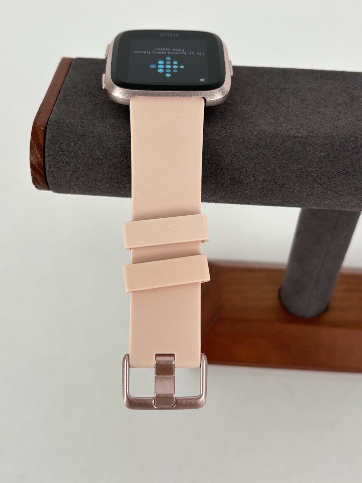 Fitbit Versa 2 Rose Gold Tone Fitness Smart Watch 2 Bands & Charger — photo 5