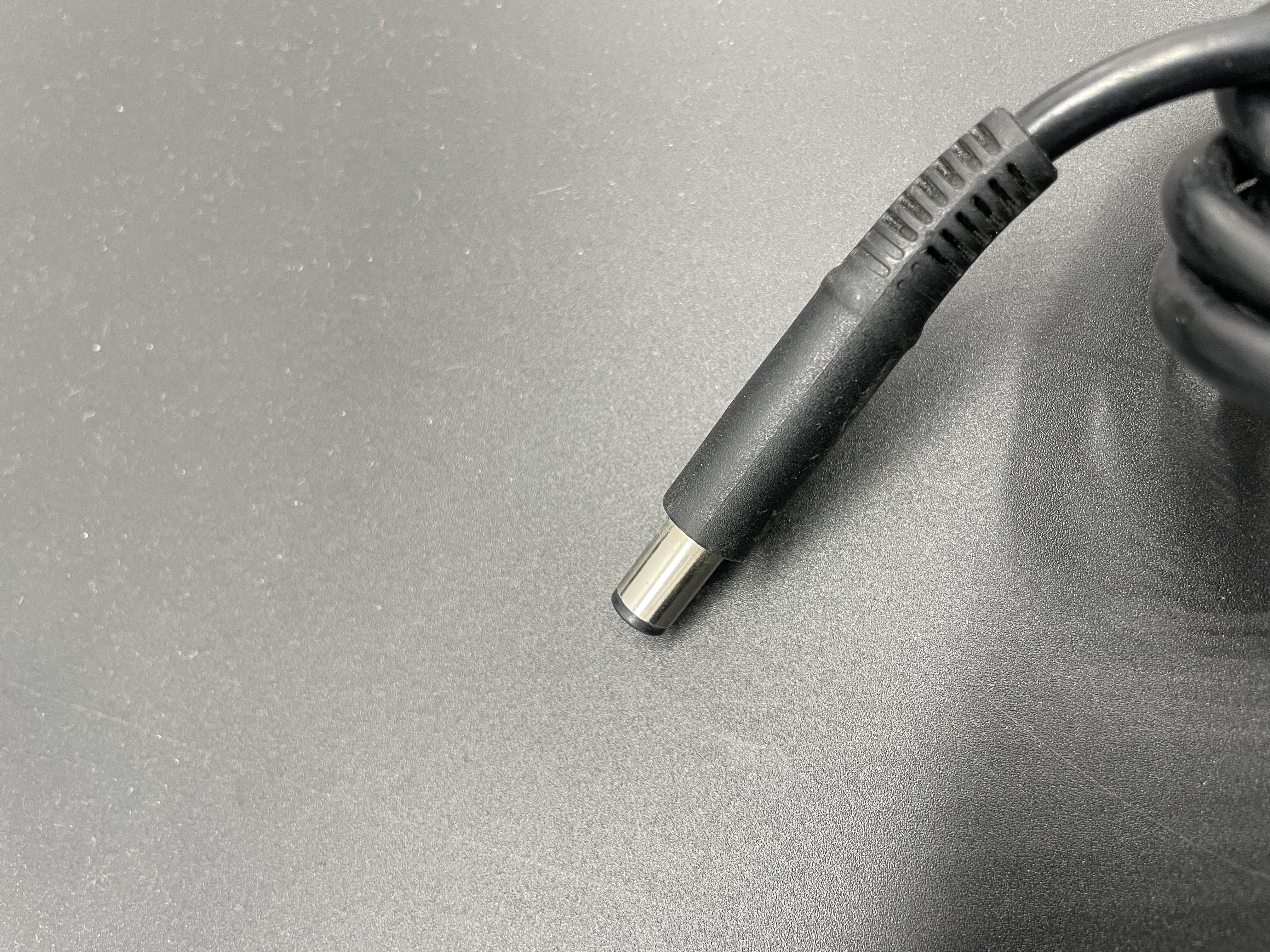 Used Dell 180W AC Adapter 19.5v 9.23A DW5G FA180PM111 — photo 3