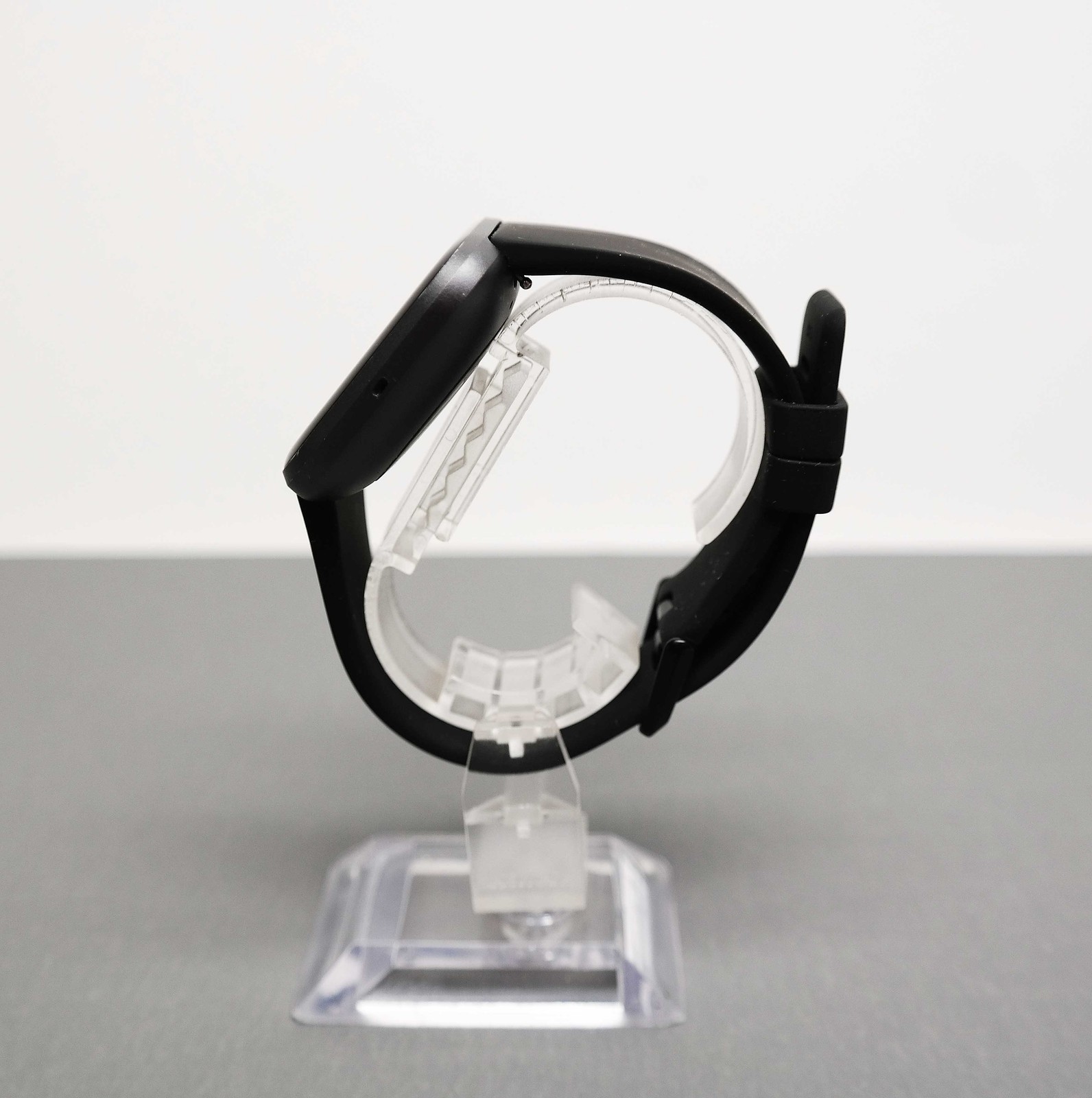 Fitbit Versa 2 FB507 Health And Fitness Smartwatch - Carbon/Black — photo 5