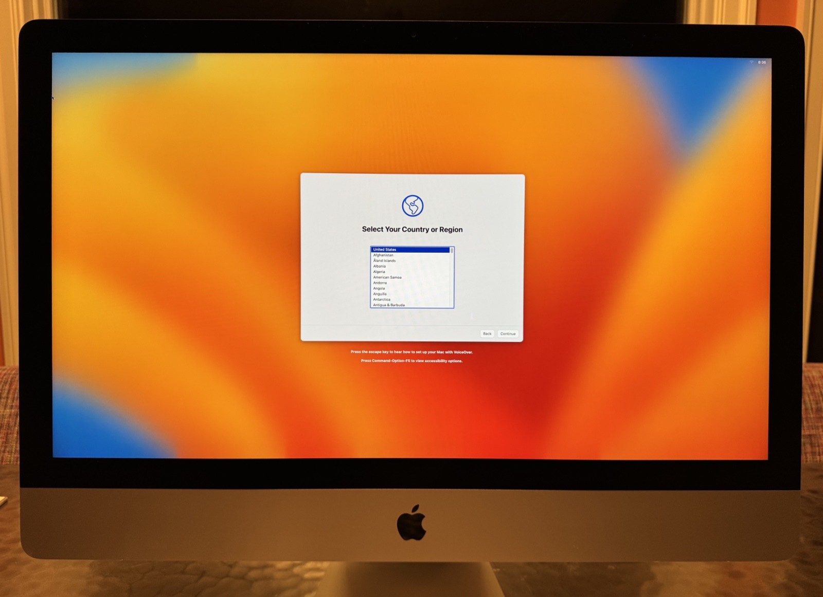 iMac 27" 2017 Retina 5K i5-7500 - 8GB RAM - 1 TB HDD See Description