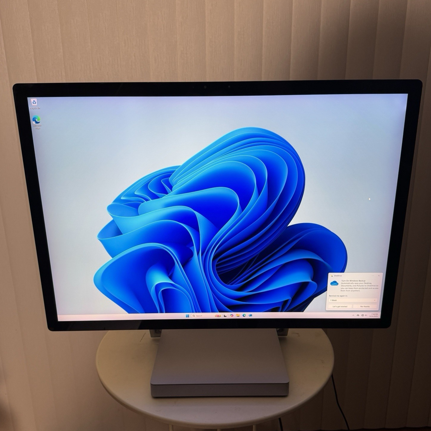 Microsoft Surface Studio 1st Gen 28" i7-6820HQ  32GB GTX 980M 2TB READ AS IS — photo 2